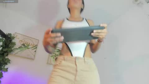 Maddie Ray online show from 24, 4, 2026