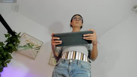 Maddie Ray online show from 26, 4, 2026
