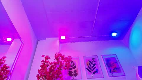 maddie_t18 online show from 4, 2, 2026