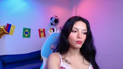 maddie_t18 online show from 22, 6, 2026