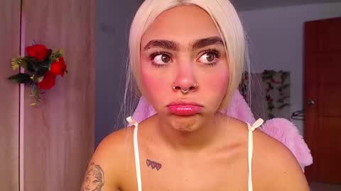 maddiie and clyde online show from 6, 10, 2025