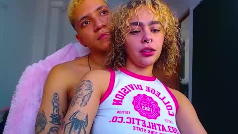 maddiie and clyde online show from 19, 11, 2025