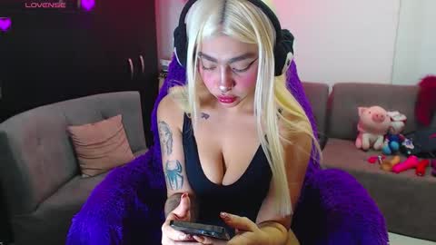 maddiie and clyde online show from 17, 3, 2026