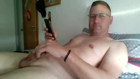 Snapshot of maddin8891 chatting on 12, 9, 2025 Maddin online show from 12, 9, 2025