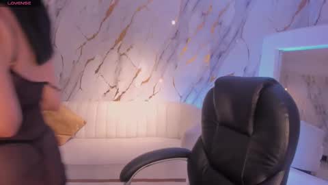 Maddison online show from 15, 10, 2025