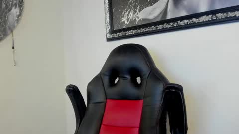 Snapshot of maddox_santana chatting on 20, 2, 2025 Maddox Santana online show from 20, 2, 2025