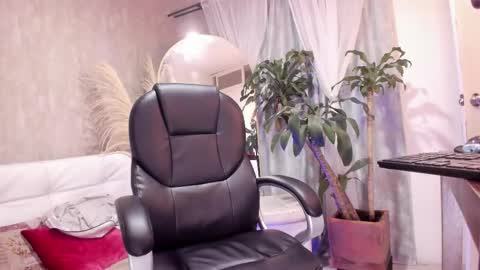 Maddy online show from 13, 10, 2025