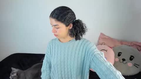 Snapshot of maddy_parker__ chatting on 15, 12, 2025 maddy_parker__ online show from 15, 12, 2025