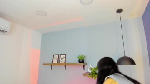 Snapshot of maddy_walker chatting on 8, 11, 2025 Maddy online show from 8, 11, 2025