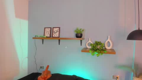 Snapshot of maddy_walker chatting on 10, 11, 2025 Maddy online show from 10, 11, 2025