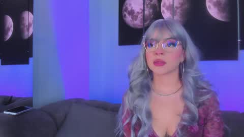 Maddy  online show from 17, 4, 2026