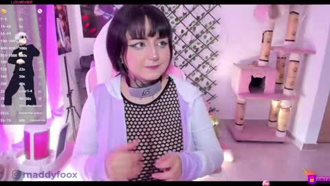 Maddy Foox online show from 30, 4, 2026