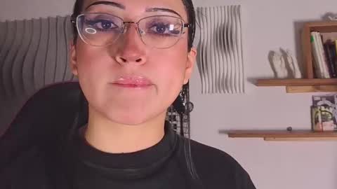   Please followme and rate me your thumbs up online show from 21, 11, 2025