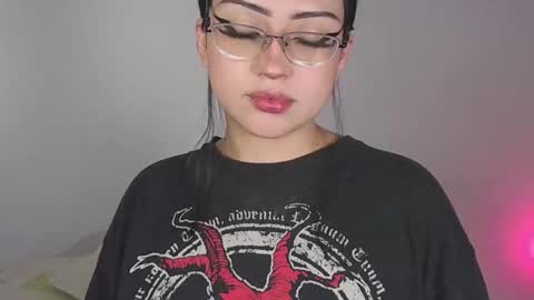 Snapshot of maddyghost chatting on 6, 1, 2026 Please followme and rate me your thumbs up online show from 6, 1, 2026