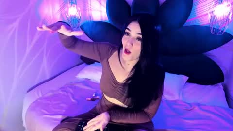 Maddy online show from 27, 6, 2026