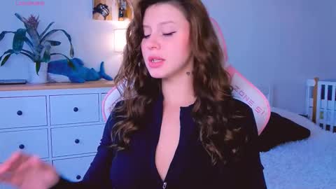 Snapshot of made_by_heaven chatting on 19, 9, 2025 Rada online show from 19, 9, 2025