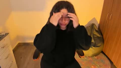 madelaine_taylor online show from 24, 9, 2025