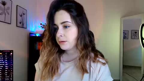 madelamee online show from 14, 12, 2025