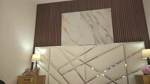 Madeline  online show from 25, 2, 2026