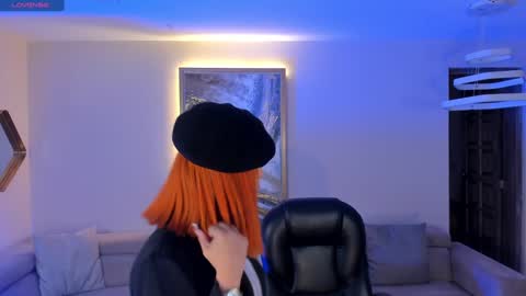 Snapshot of madelinefox_ chatting on 6, 2, 2025 Madeline online show from 6, 2, 2025