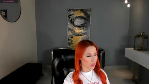 Snapshot of madelinefox_ chatting on 4, 4, 2026 Madeline online show from 4, 4, 2026