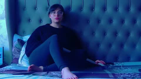 madelynvelure online show from 23, 3, 2026