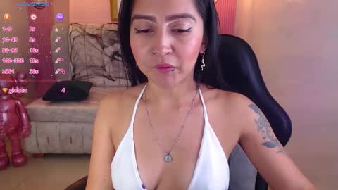 Snapshot of madhison_klain_s chatting on 22, 10, 2025 Madhison  online show from 22, 10, 2025