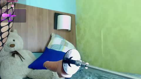 M A D I S O N online show from 12, 11, 2025