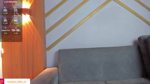 Snapshot of madison_little chatting on 10, 12, 2024 Melissa 700 1400 -5 online show from 10, 12, 2024