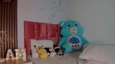 Snapshot of madison_little chatting on 20, 2, 2025 Melissa 700 1400 -5 online show from 20, 2, 2025