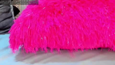 Snapshot of madison_milan chatting on 4, 1, 2025 online show from 4, 1, 2025