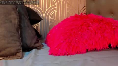 Snapshot of madison_milan chatting on 28, 1, 2025 online show from 28, 1, 2025