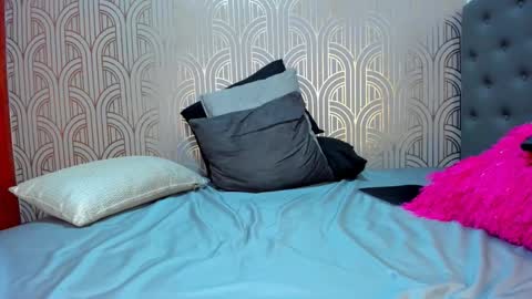 Snapshot of madison_milan chatting on 4, 2, 2025 online show from 4, 2, 2025