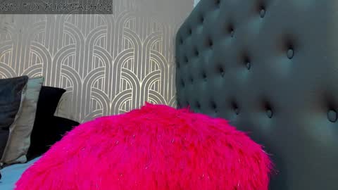 Snapshot of madison_milan chatting on 27, 2, 2025 online show from 27, 2, 2025