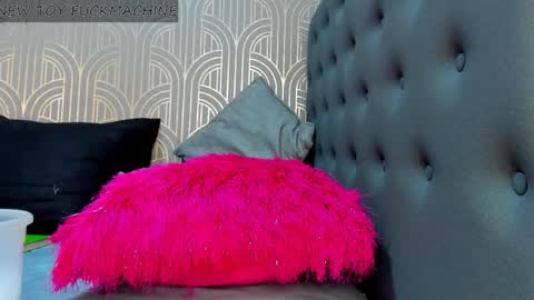 Snapshot of madison_milan chatting on 2, 3, 2025 online show from 2, 3, 2025