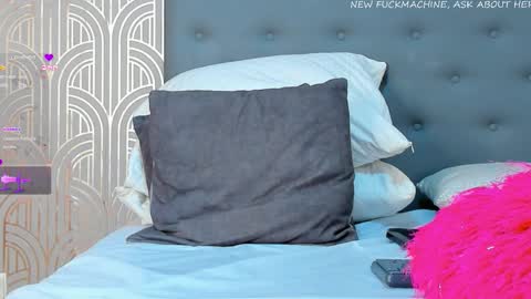 Snapshot of madison_milan chatting on 21, 12, 2025 online show from 21, 12, 2025