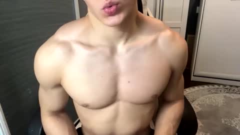 madisonboy2 online show from 1, 11, 2025