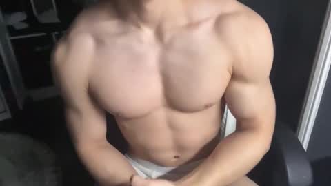 madisonboy2 online show from 11, 11, 2025