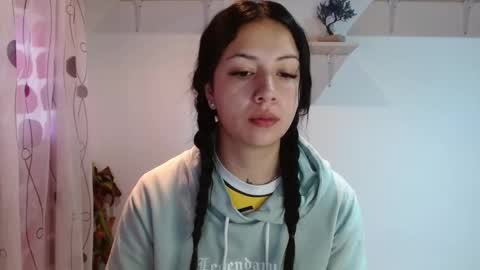 Snapshot of madisoncambel chatting on 12, 12, 2024 Madison Cambel online show from 12, 12, 2024