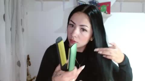 Snapshot of madisoncambel chatting on 6, 3, 2025 Madison Cambel online show from 6, 3, 2025