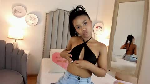 madisongomez16 online show from 3, 2, 2025