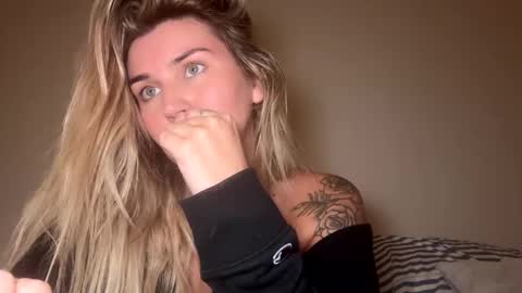 madisonlubbe2 online show from 10, 9, 2025