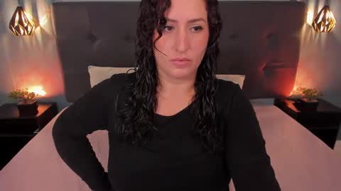 Snapshot of madisonsmith1 chatting on 24, 12, 2024 Madison Smith online show from 24, 12, 2024