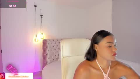 Madisson Davon online show from 5, 10, 2025