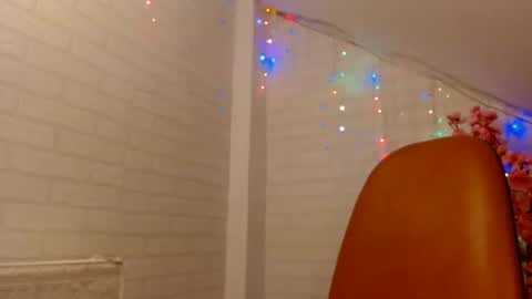 Snapshot of madlyn_dee chatting on 31, 1, 2025 Leena online show from 31, 1, 2025