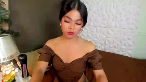 Snapshot of madonnajhonson chatting on 17, 10, 2025 madonnajhonson online show from 17, 10, 2025