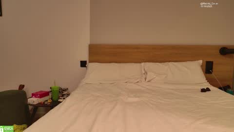 Snapshot of madrid_carter chatting on 12, 10, 2025 Mommy Lemons online show from 12, 10, 2025