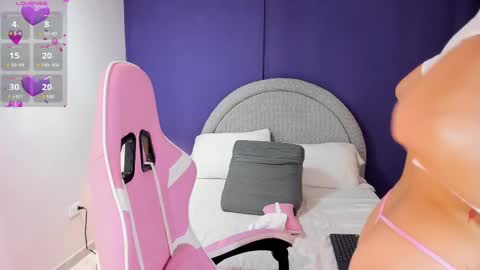 mady_collins online show from 4, 3, 2025