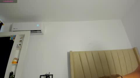 Snapshot of mady_edwards chatting on 2, 12, 2025 Mady online show from 2, 12, 2025