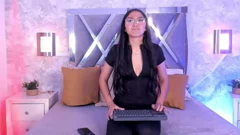 Snapshot of mady_roa chatting on 26, 5, 2026 Mady Roa online show from 26, 5, 2026